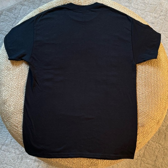 ❤️NWOT Unique T-Shirt MELANIN Sz Medium Unisex - Picture 3 of 4